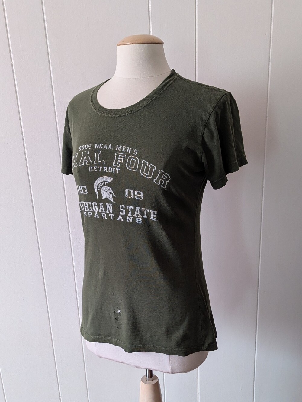 Vintage Distressed Grunge Y2K 2010s 2009 Michigan State Final Four Size L